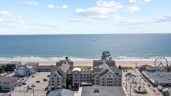 1 E Grand Avenue #200, Old Orchard Beach, ME 04064