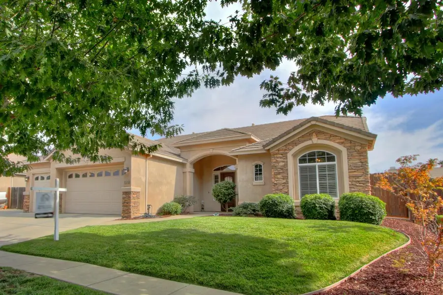 1918 Heidi Way, Yuba City, CA 95993 - #2