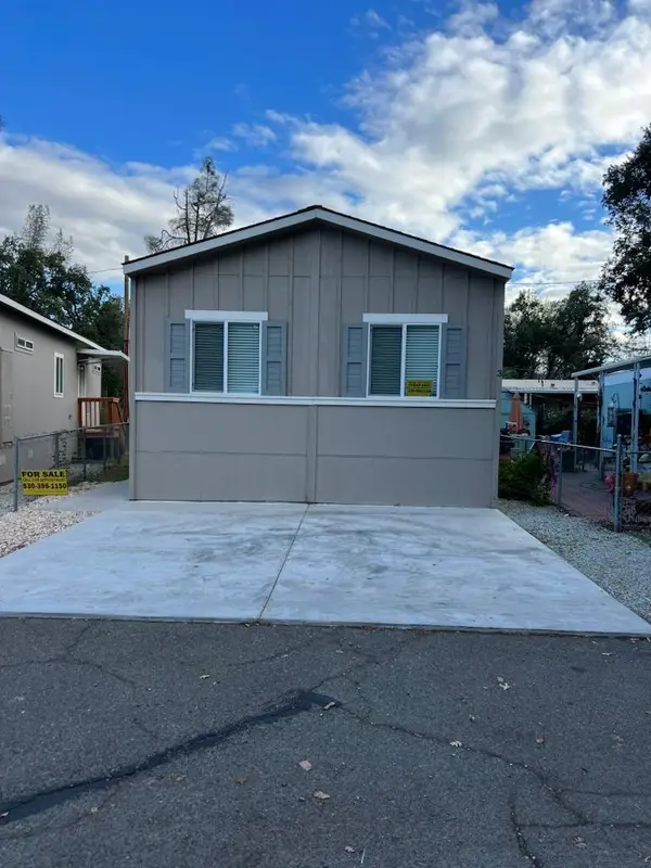 5812 Cedars Rd #3, Redding, CA 96001