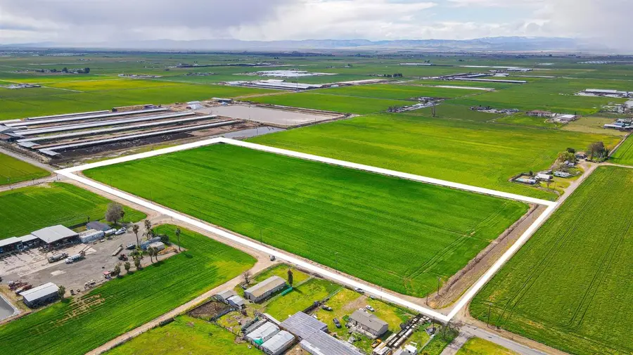 6425 S Prairie Flower Road, Turlock, CA 95380 - Image #2