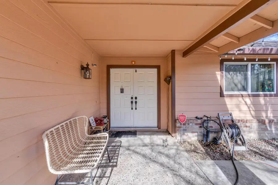 2013 Rushing River Court, Elverta, CA 95626 - Image #2