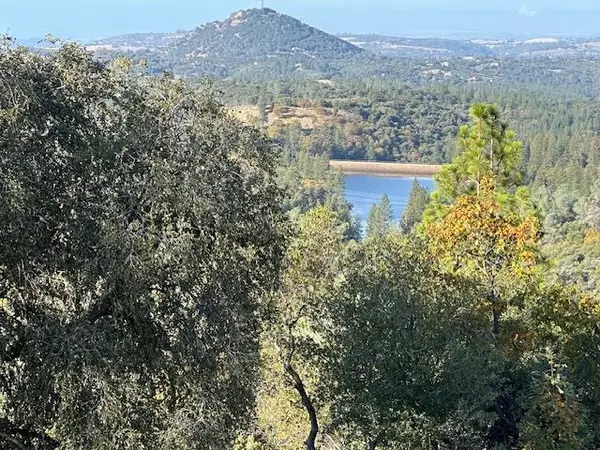 20750 Canyon View Dr, Jackson, CA 95642