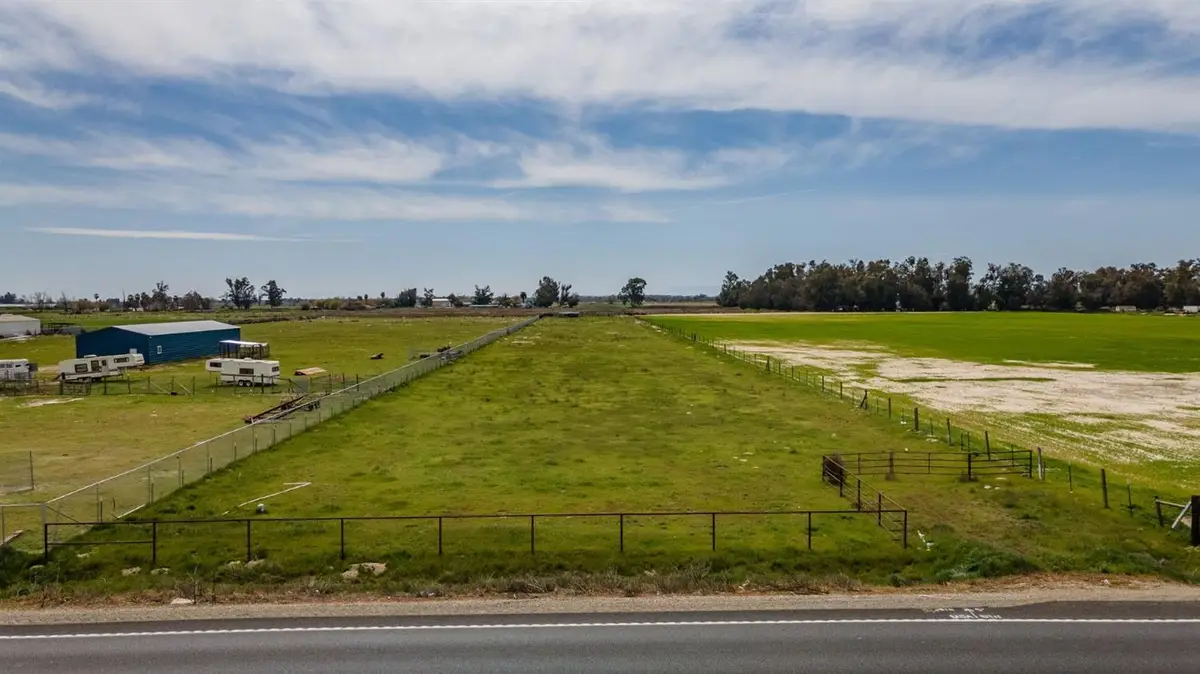 19737 W Hwy 140, Stevinson, CA 95374 - Image #1