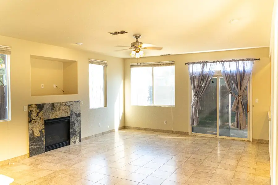 2467 Bayless Way, Sacramento, CA 95835 - Image #2