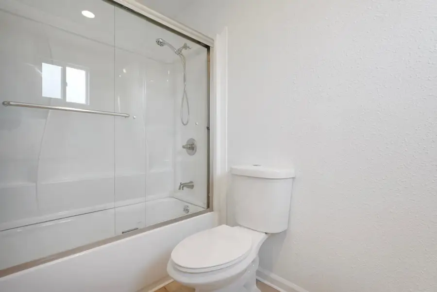 1624 S Highway 99 Frontage Road #21, Manteca, CA 95336 - Image #3