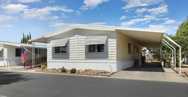 12 Pina Street, Sacramento, CA 95828