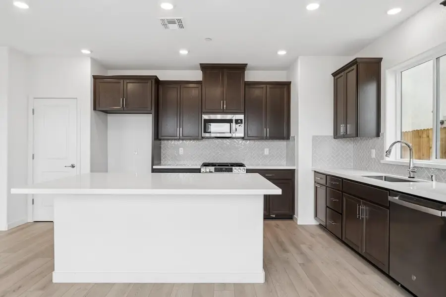 4164 Colmas Way, Rancho Cordova, CA 95742 - Image #2