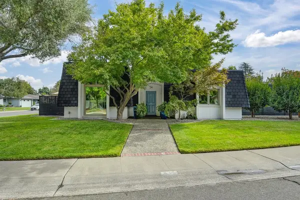54 Greenway Circle, Sacramento, CA 95831