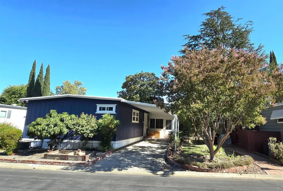 22 Outer Circle, Davis, CA 95618 - Image #1