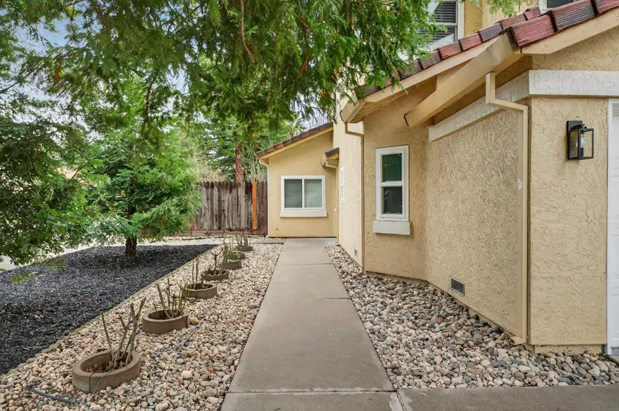 8304 Oakenshield Circle, Antelope, CA 95843 - #2