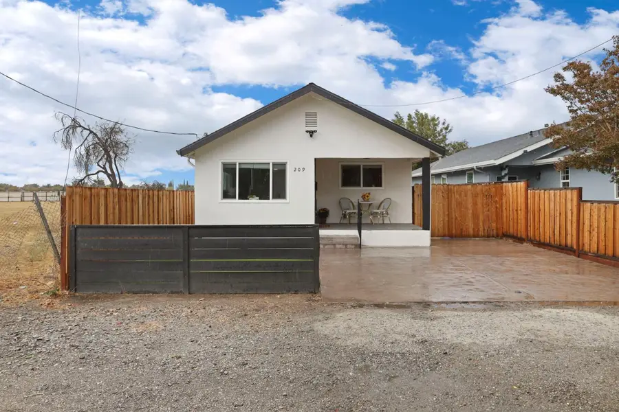 209 E 3rd St., Tracy, CA 95376 - Image #3