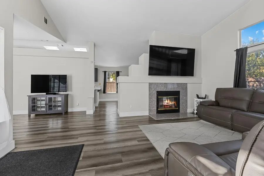 8451 Montpelier Way, Sacramento, CA 95823 - Image #3