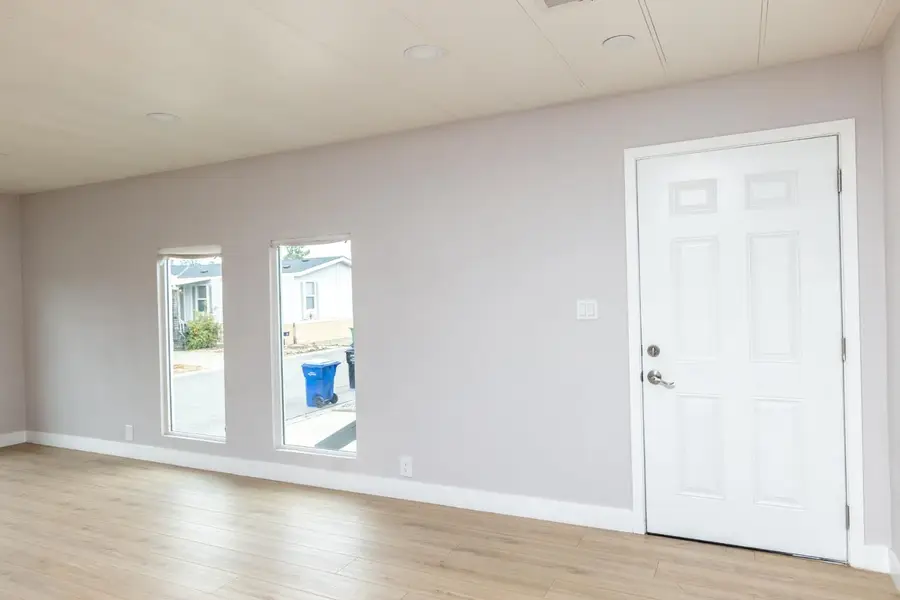 8226 Tiki Lane, Sacramento, CA 95828 - Image #3