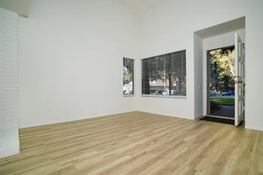 130 Hartnell Place, Sacramento, CA 95825 - Image #2