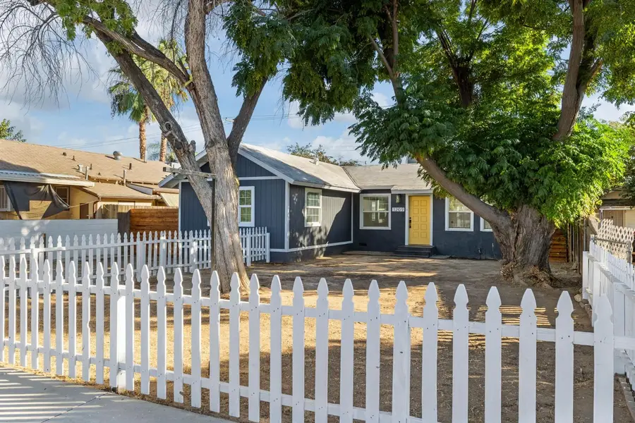 1209 Woodrow Avenue, Bakersfield, CA 93308 - Image #3