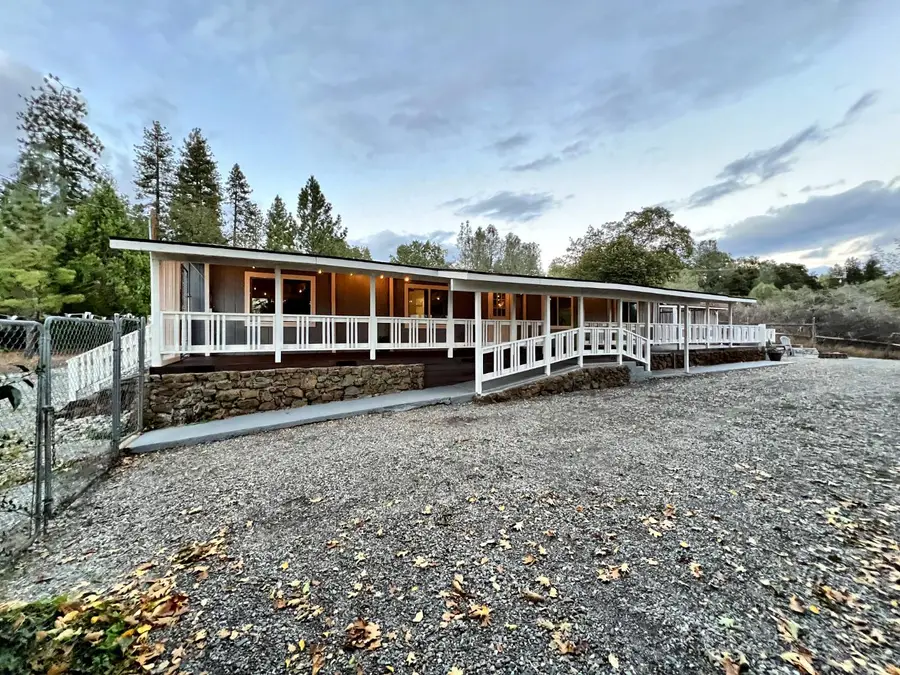 33581 Ponderosa Way, Paynes Creek, CA 96075 - Image #2