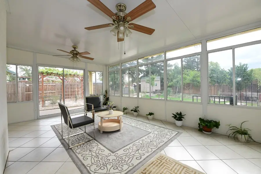 8244 Crestshire Circle, Orangevale, CA 95662 - Image #3