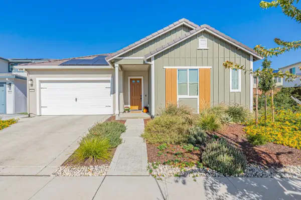 2021 Santos Street, Woodland, CA 95776