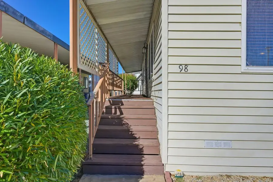 98 Cantabrook Street, Sacramento, CA 95828 - Image #3