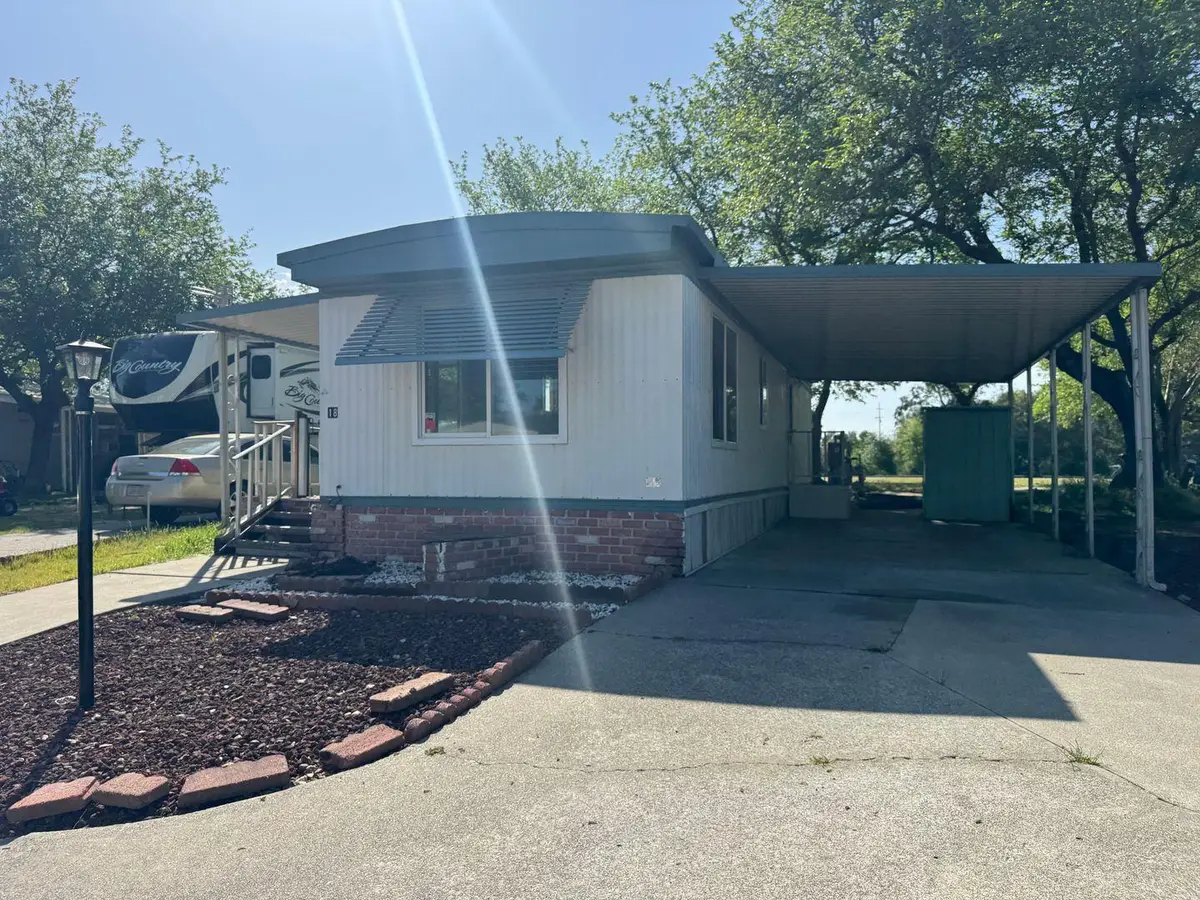 8255 State Highway 99e #18, Los Molinos, CA 96055 - Image #1