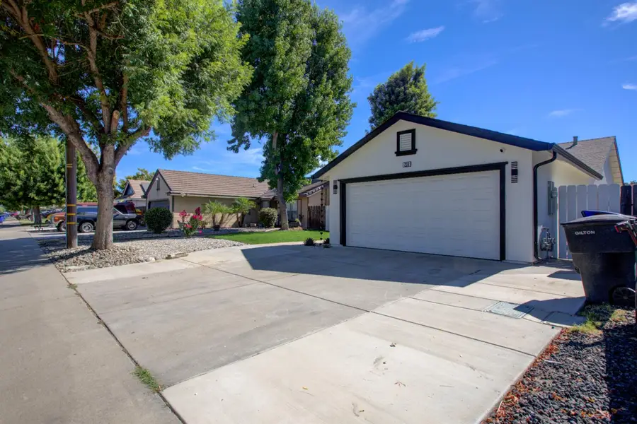 216 N Mcclure Road, Modesto, CA 95357 - Image #3