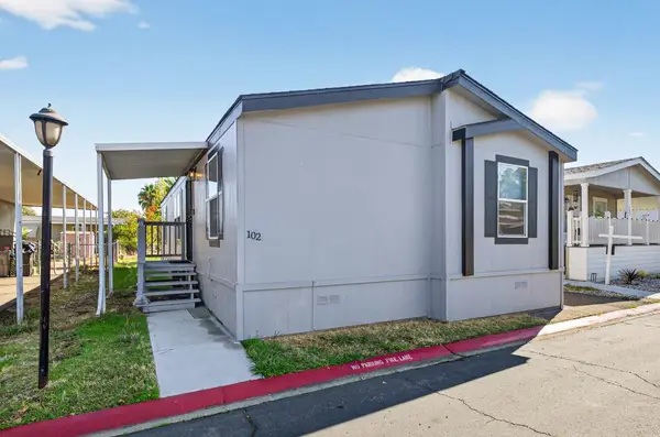 102 Village Circle, Sacramento, CA 95838