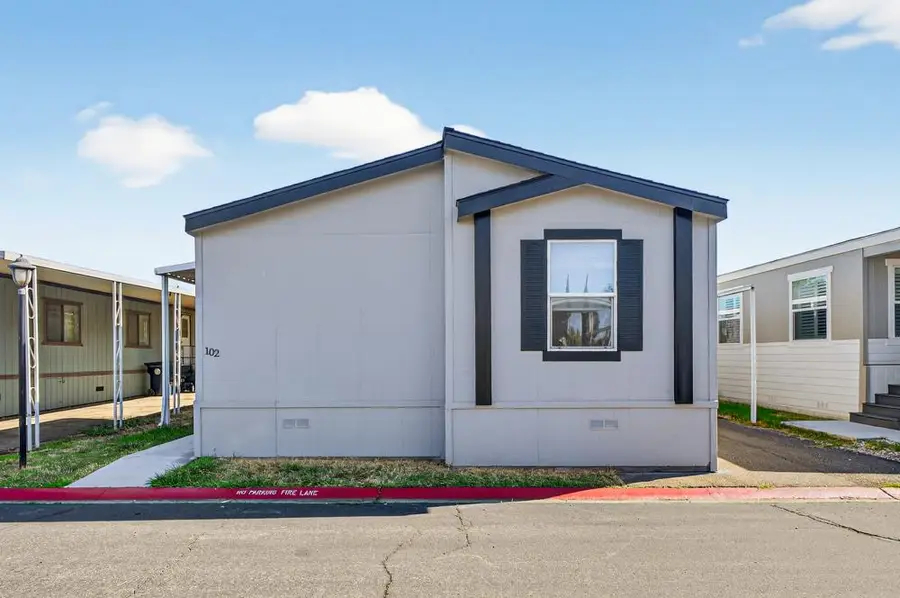 102 Village Circle, Sacramento, CA 95838 - Image #2