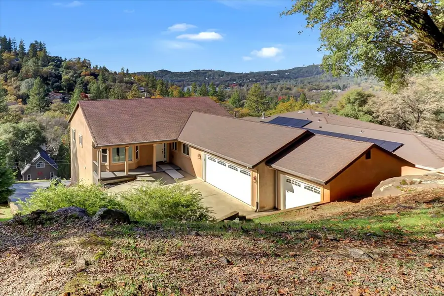 13037 Golden Trout Way, Penn Valley, CA 95946 - Image #2