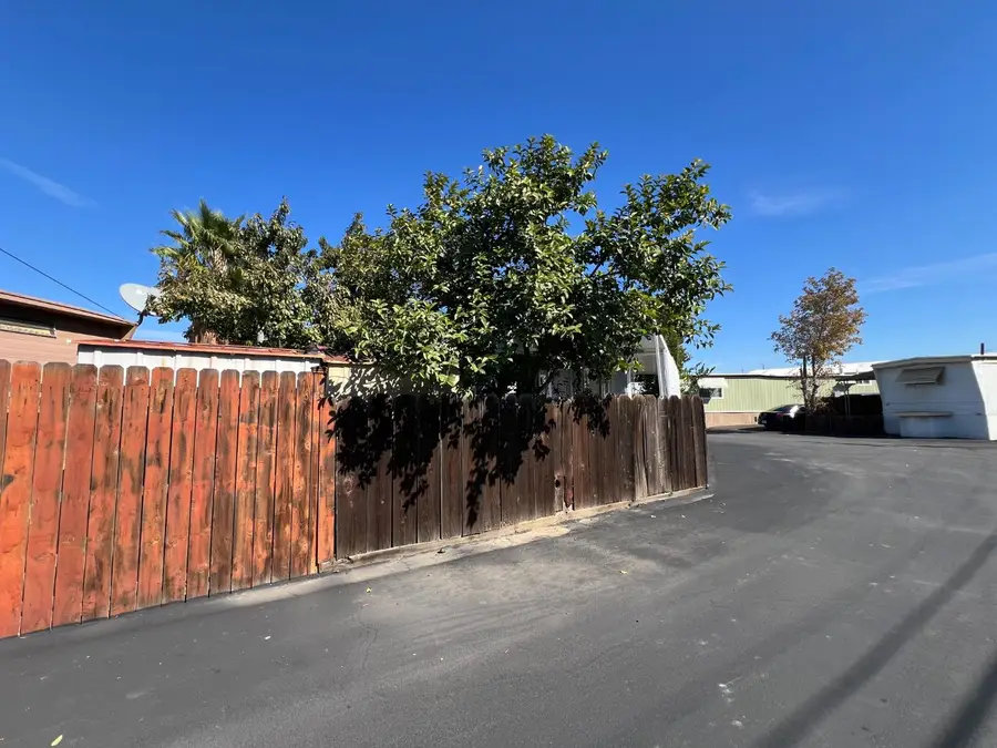 360 E Grant Line Road, Tracy, CA 95376 - Image #3