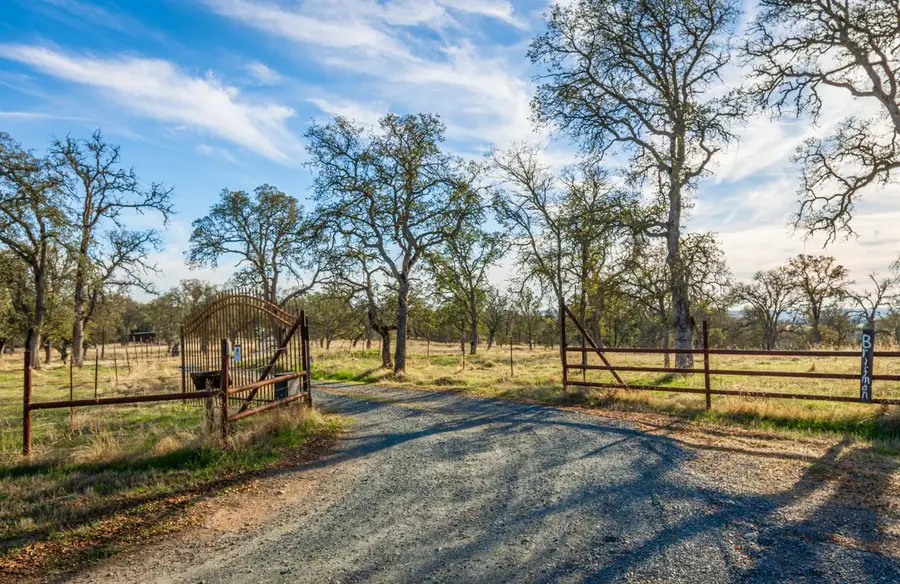 19101 Poppy Hill Lane, Plymouth, CA 95669 - Image #2