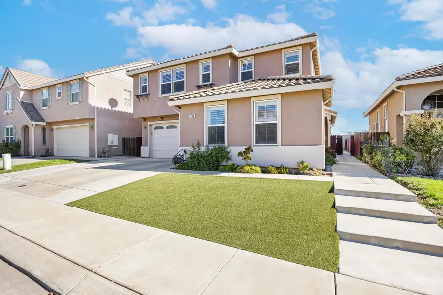 2304 Snowy Egret Street, Modesto, CA 95355 - Image #2