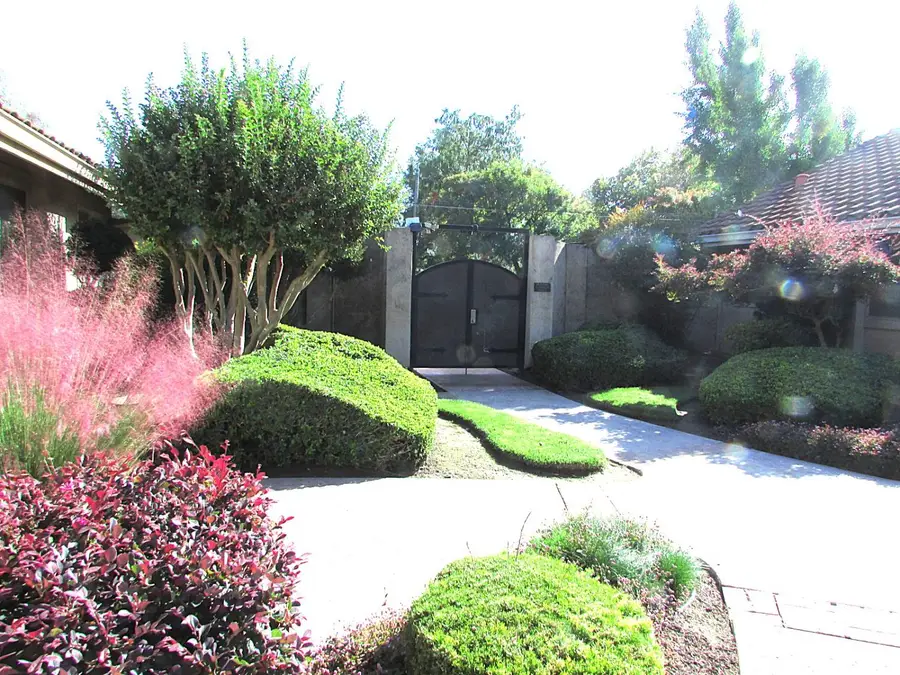 1855 Scenic Drive #F, Modesto, CA 95355 - Image #2