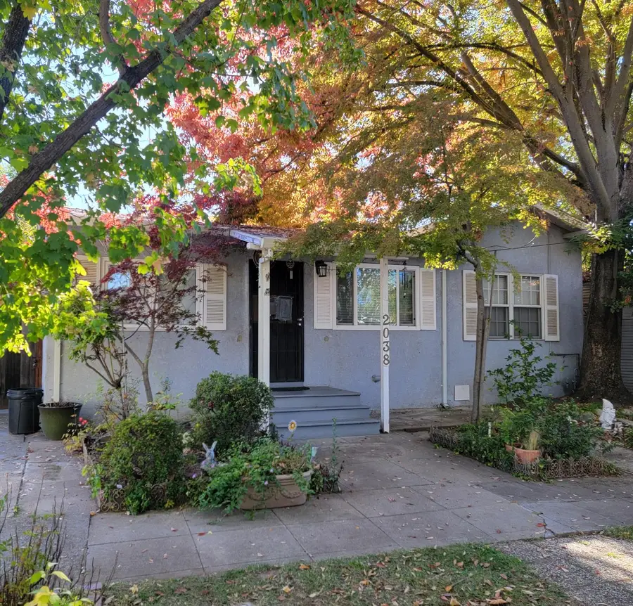 2038 Markham Way, Sacramento, CA 95818 - Image #2