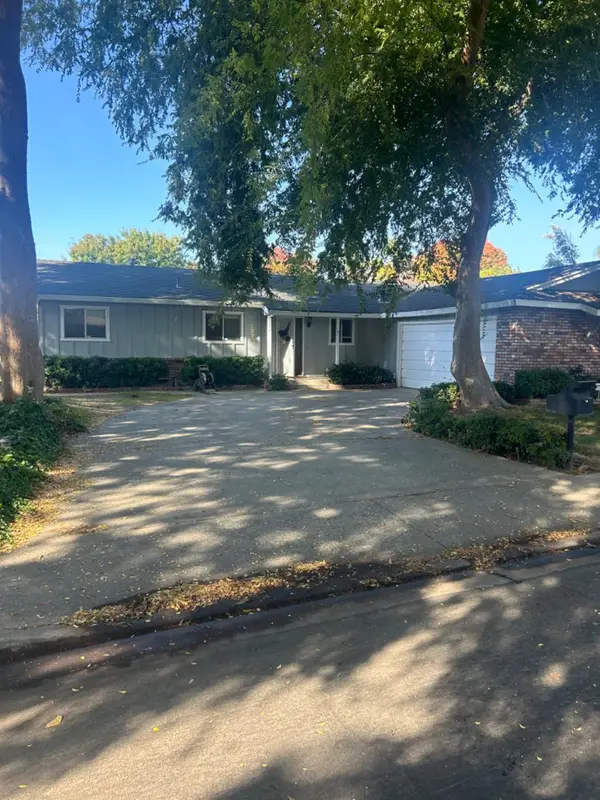 1229 Eastridge Drive, Modesto, CA 95355