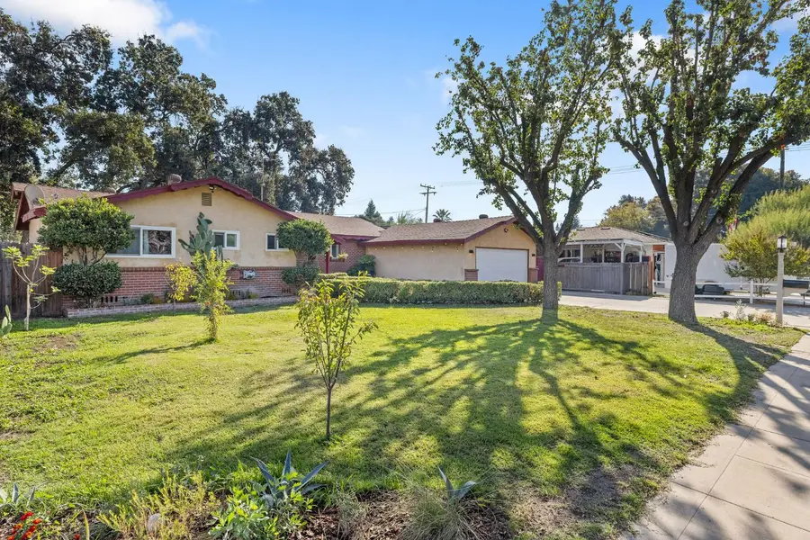 646 S Redwood Drive, Visalia, CA 93277 - Image #3