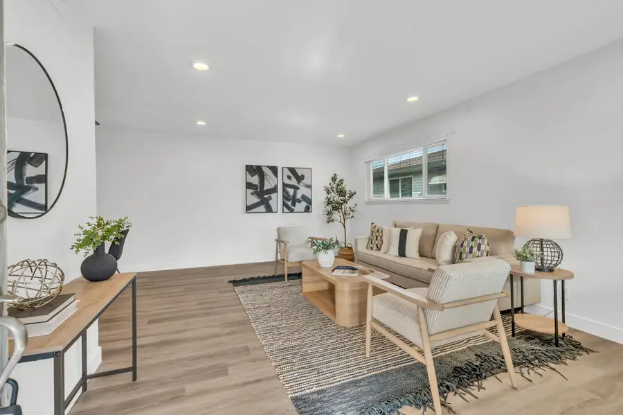 239 Breuner Drive #4, Roseville, CA 95678 - Image #2