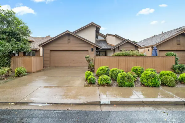 551 Oakbrook Dr, Modesto, CA 95354