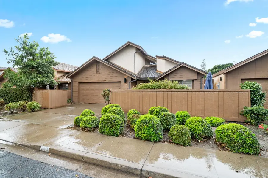 551 Oakbrook Dr, Modesto, CA 95354 - Image #3