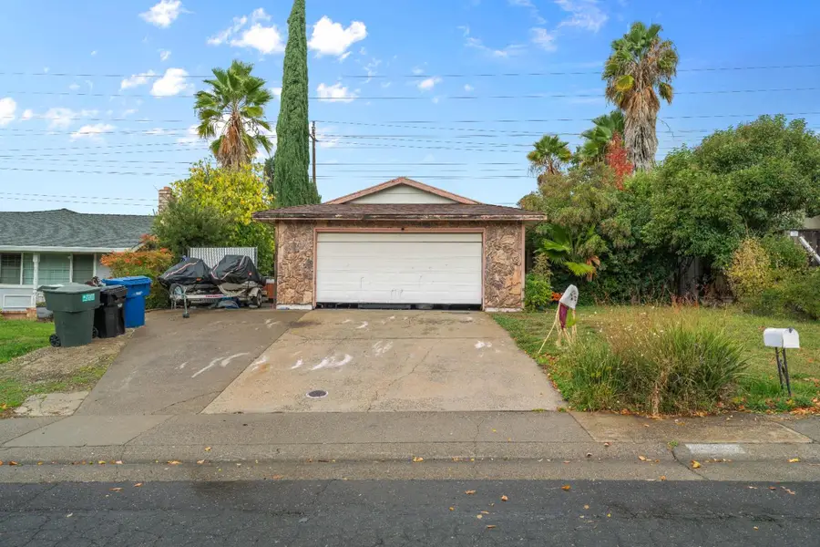 8277 Rhodora Court, Orangevale, CA 95662 - Image #2