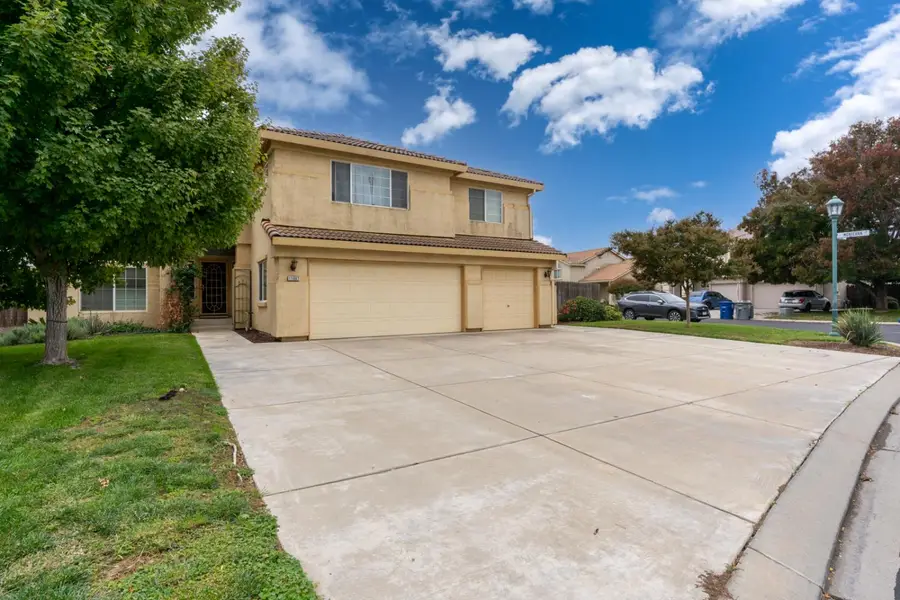 11007 Malibu Avenue, Chowchilla, CA 93610 - Image #2