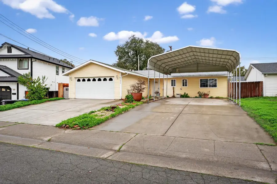 7035 Silver Knoll Street, Rio Linda, CA 95673 - Image #3