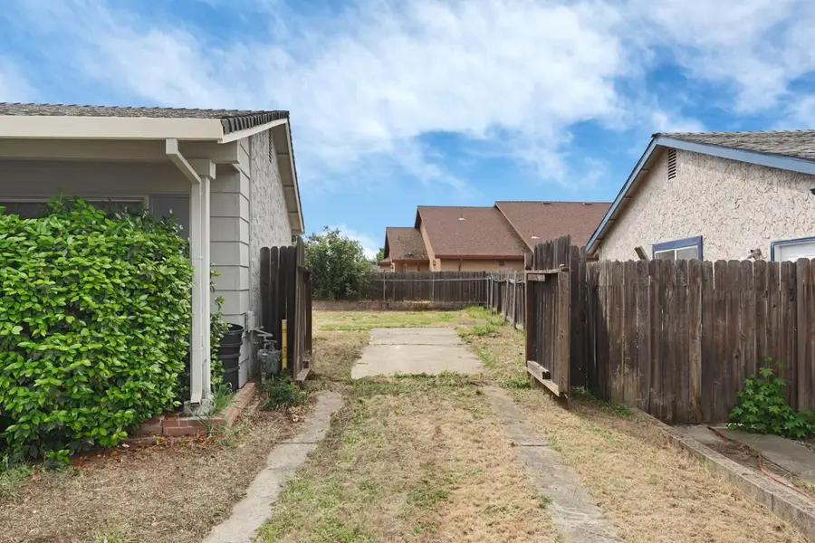 6304 Sky Vista Court, Citrus Heights, CA 95621 - #3