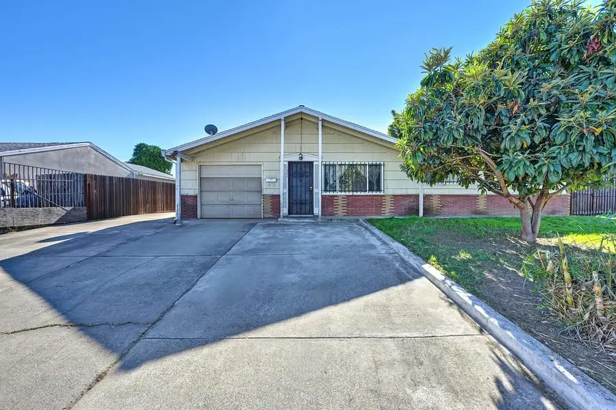 7580 Bellini Way, Sacramento, CA 95828 - Image #2
