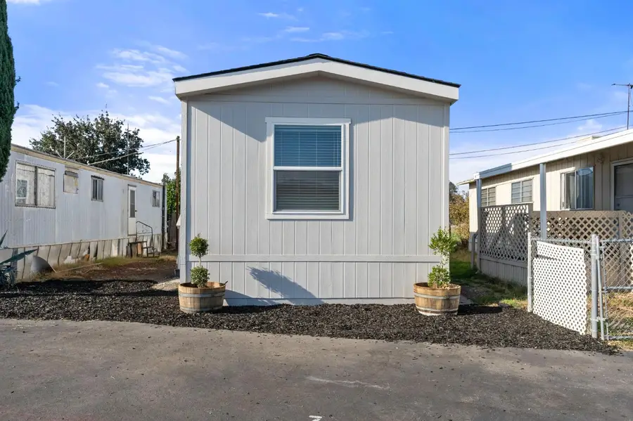 3707 Farmington Road #7, Stockton, CA 95215 - Image #2