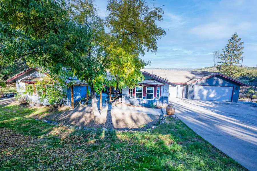242 Montgomery Drive, Mokelumne Hill, CA 95245 - Image #2