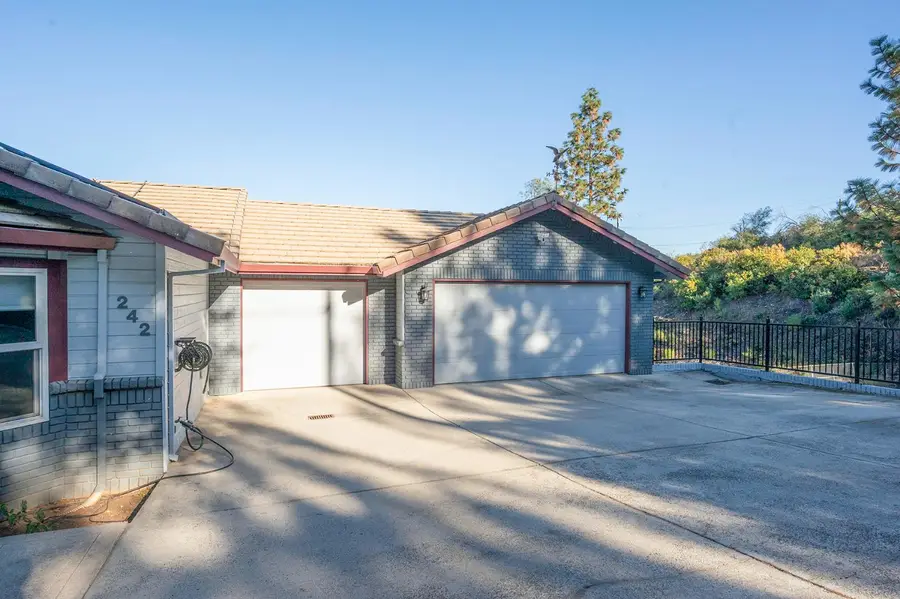 242 Montgomery Drive, Mokelumne Hill, CA 95245 - Image #3