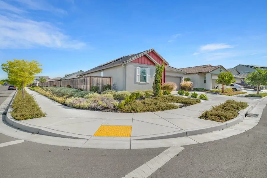 833 Tern Drive, Lathrop, CA 95330 - Image #3