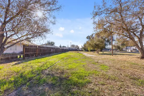 110 E Kavanagh Avenue, Tracy, CA 95376