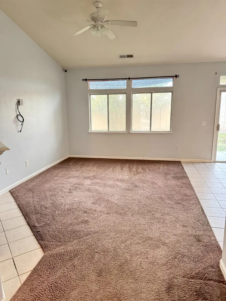 697 Brant Drive, Los Banos, CA 93635 - Image #3