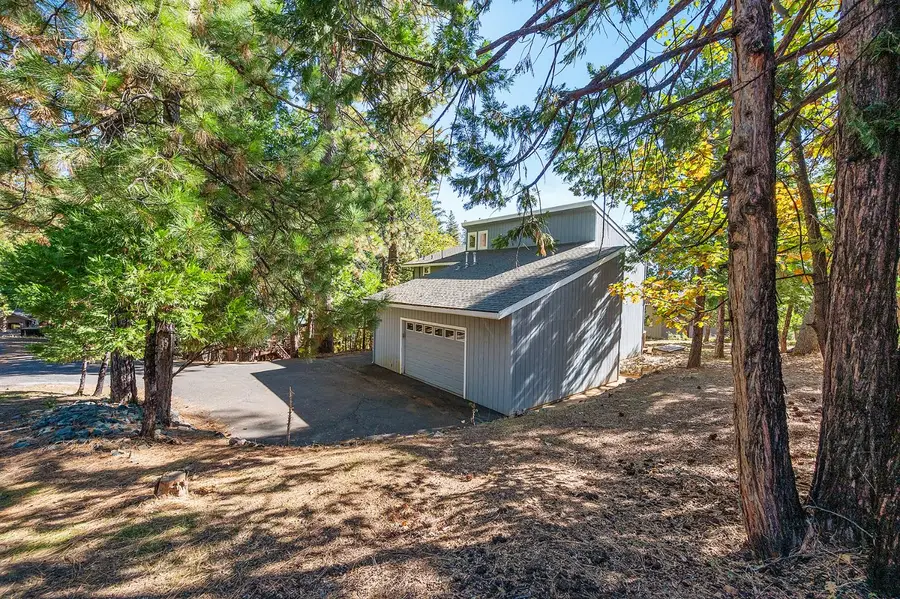 2081 Jerrilynn Drive, Arnold, CA 95223 - Image #3